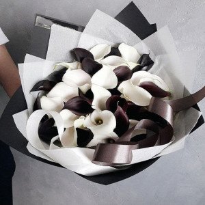 31 калла микс в упаковке